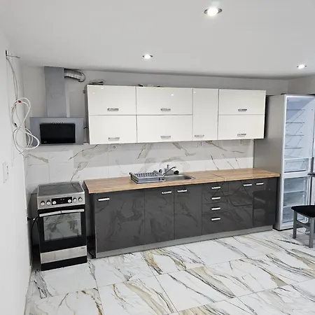 Izba V Apartmáne Šaca